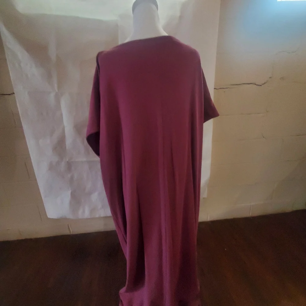 Maxi dress - Picture 2 of 3